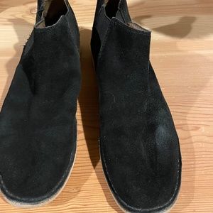 Black suede Steve Madden booties size 8